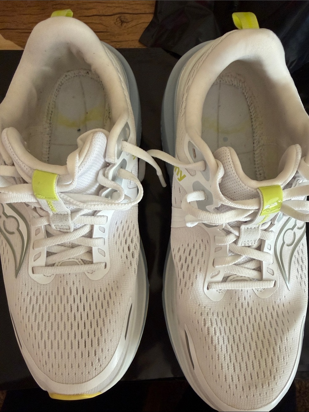Saucony White and Lime Green Women's Sneakers